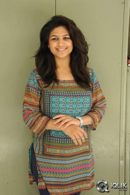 Supriya-Aysola-at-Bhoo-Movie-Success-Meet